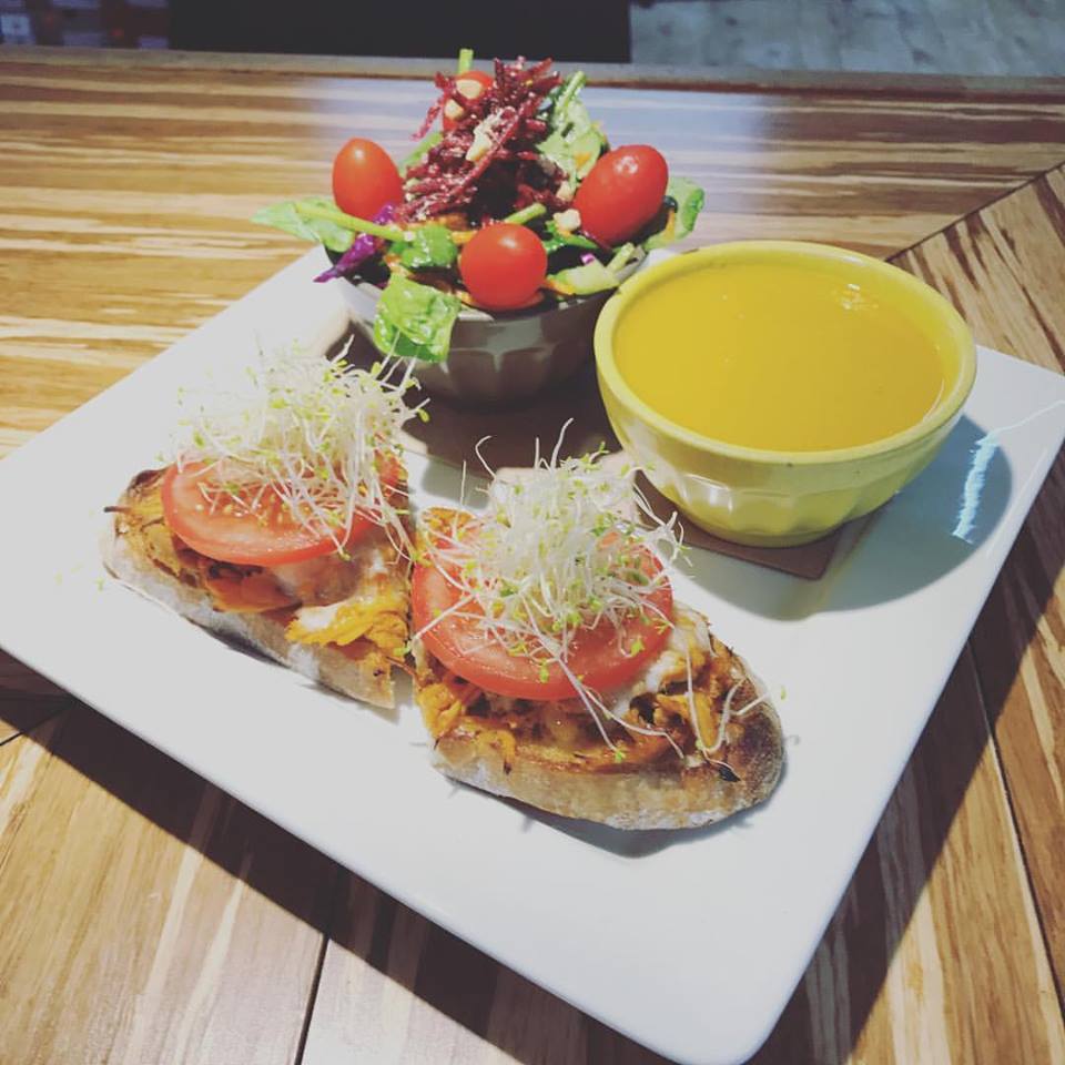Ocafé - Vieux Tremblant | 1908 Chem. du Village, Mont-Tremblant, QC J8E 1K4, Canada | Phone: (819) 808-7725