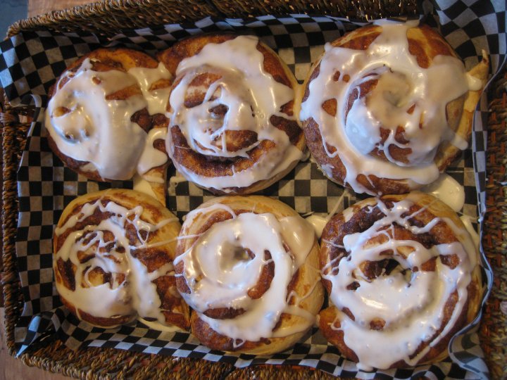Lions Bay General Store and Cafe | 350 Centre Rd, Lions Bay, BC V0N 2E0, Canada | Phone: (604) 921-2208