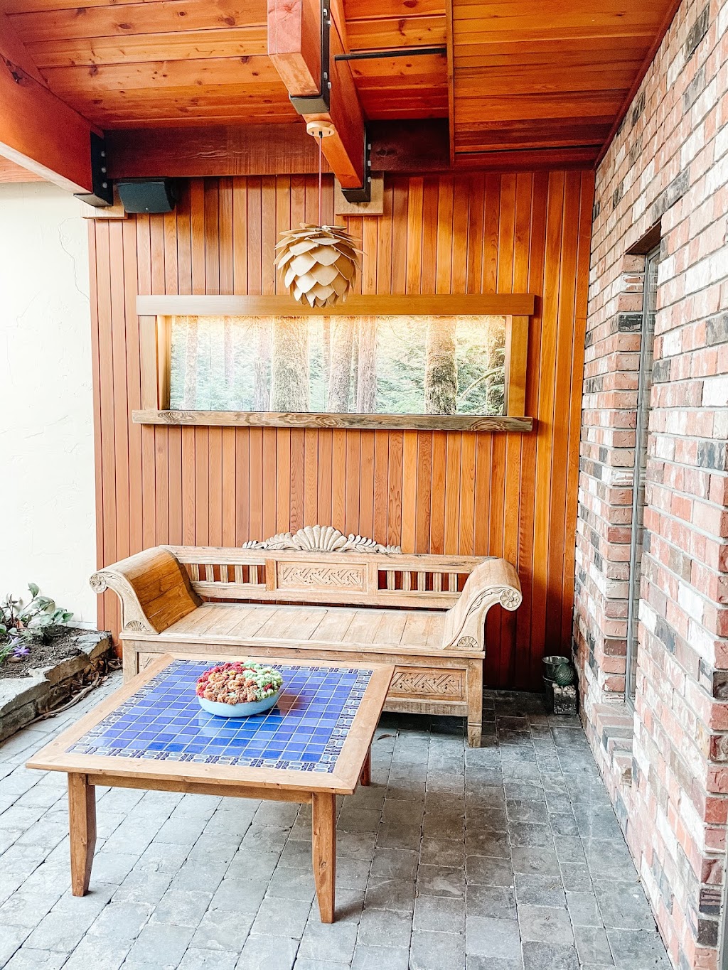 A Greener Room | 39761 Government Rd, Squamish, BC V8B 0G3, Canada | Phone: (604) 935-0737