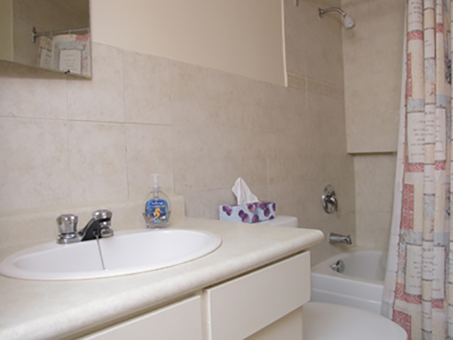 Somerset Place London | 1209 Richmond St, London, ON N6A 3L7, Canada | Phone: (519) 438-8801