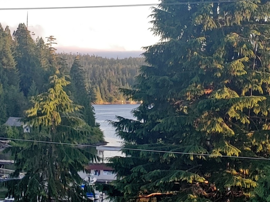 Hacas Inn | 226 Frigate Rd, Bamfield, BC V0R 1B0, Canada | Phone: (250) 728-3231