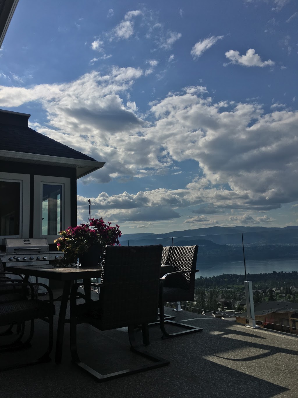 Sky House | 1010 Lamont Ct, Kelowna, BC V1W 5J1, Canada | Phone: (778) 882-0899