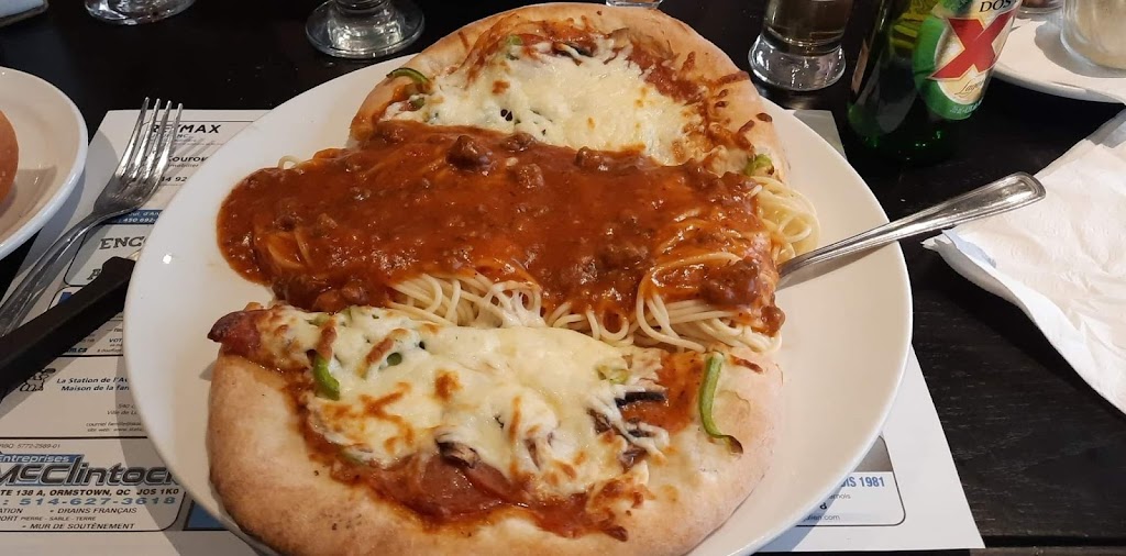 Restaurant De La Place | 75 Bd Saint-Jean-Baptiste, Châteauguay, QC J6J 3H6, Canada | Phone: (450) 691-1522