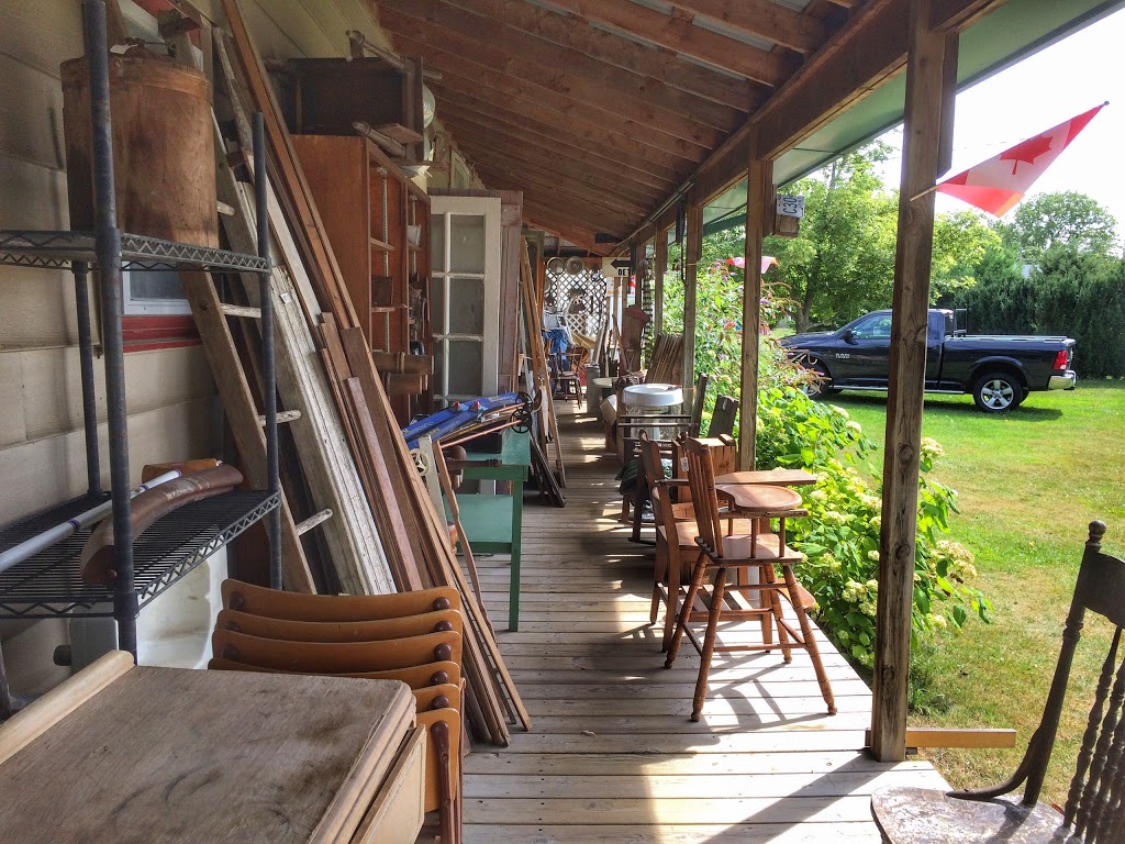 Country Collectibles | 274 Parkhill Main St, Parkhill, ON N0M 2K0, Canada | Phone: (519) 294-6263
