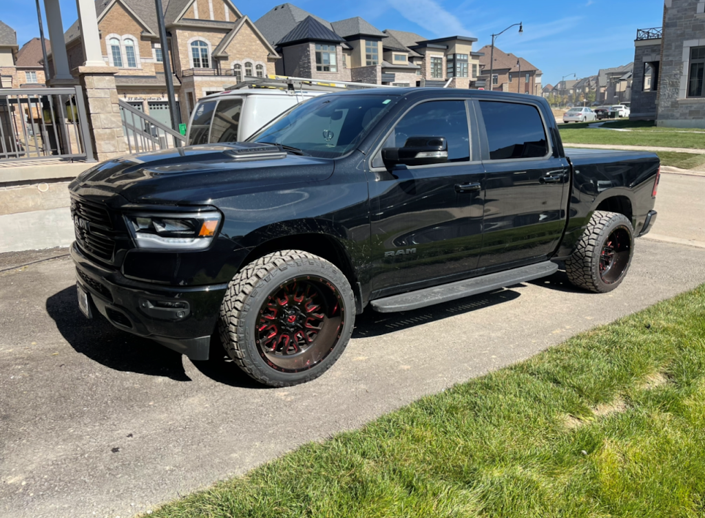 Refined Tints | Settlers Field Rd, Brampton, ON L6X 5R2, Canada | Phone: (647) 274-6483