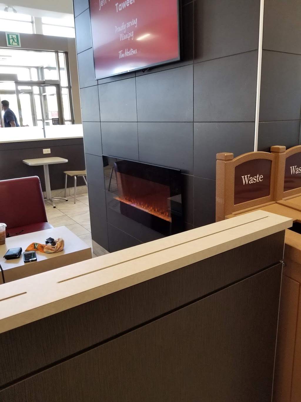 Tim Hortons | 1040 Beaverhill Blvd, Winnipeg, MB R2J 4B1, Canada | Phone: (204) 255-8431