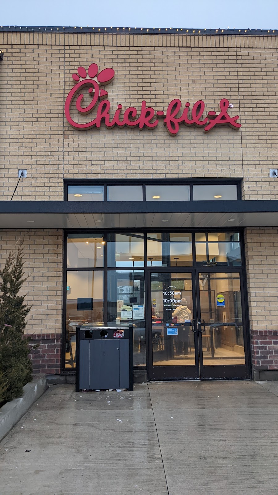 Chick-fil-A | 200, 225 Fairway Rd S Building 200, Unit 0010, Kitchener, ON N2C 1X2, Canada | Phone: (519) 804-9587