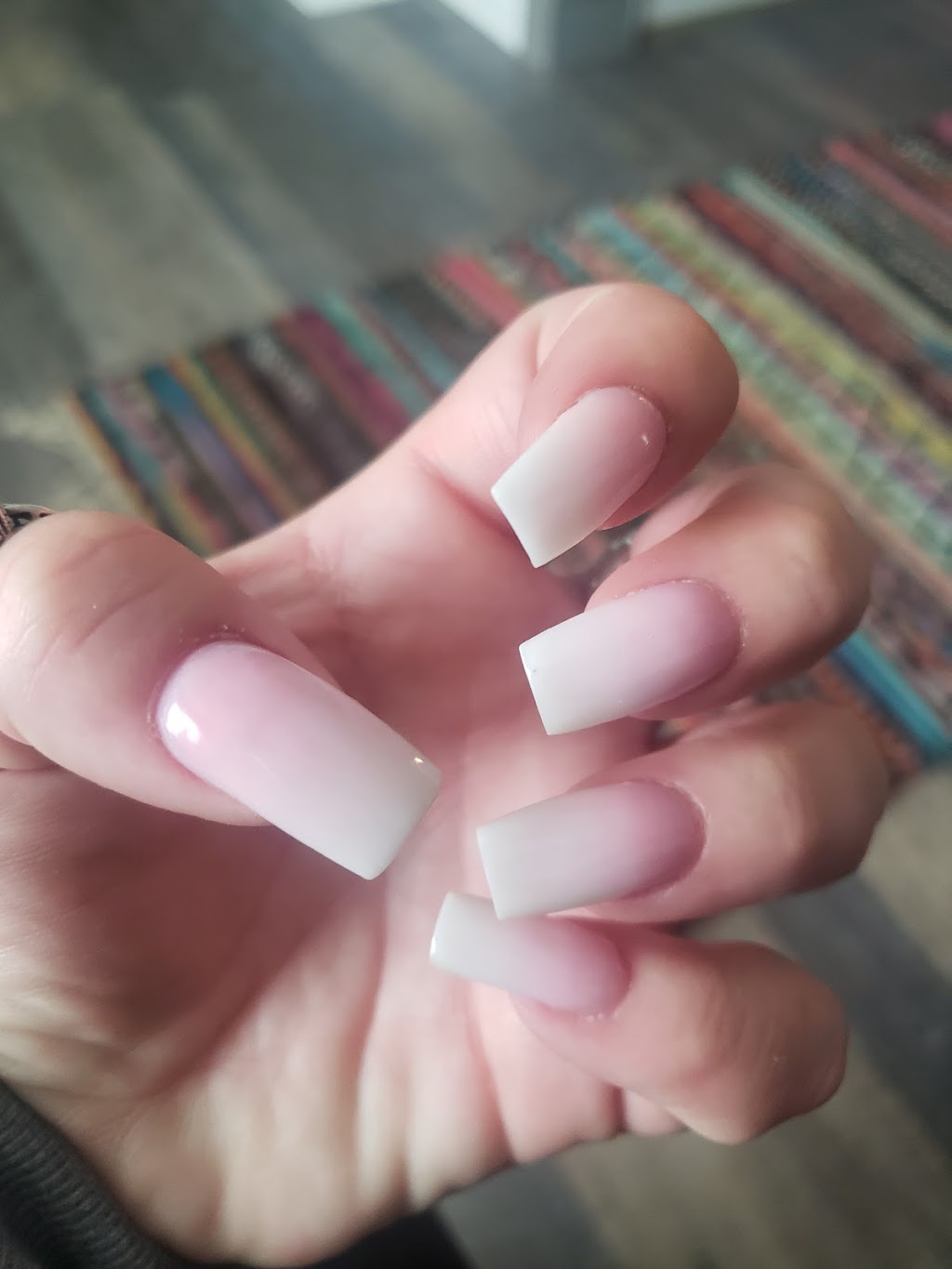 Le Nails | 1422 Millersport Hwy, Buffalo, NY 14221, USA | Phone: (716) 688-8879