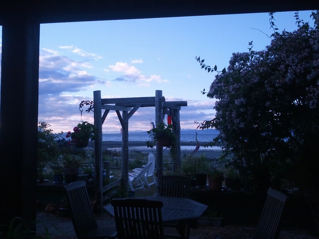 Westerlea Resort Motel | 3281 Island Hwy W, Qualicum Beach, BC V9K 2C6, Canada | Phone: (250) 752-9252