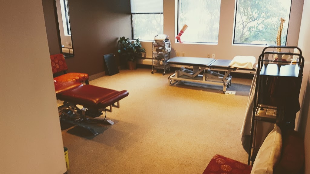 Oxford Spine Centre | 202-219 Oxford St W, London, ON N6H 1S5, Canada | Phone: (519) 601-2100