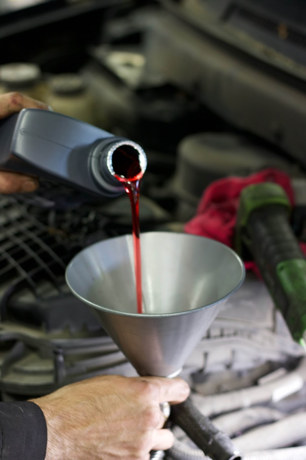 JNB Auto Center | 294 Wyecroft Rd, Oakville, ON L6K 2G7, Canada | Phone: (905) 338-5721