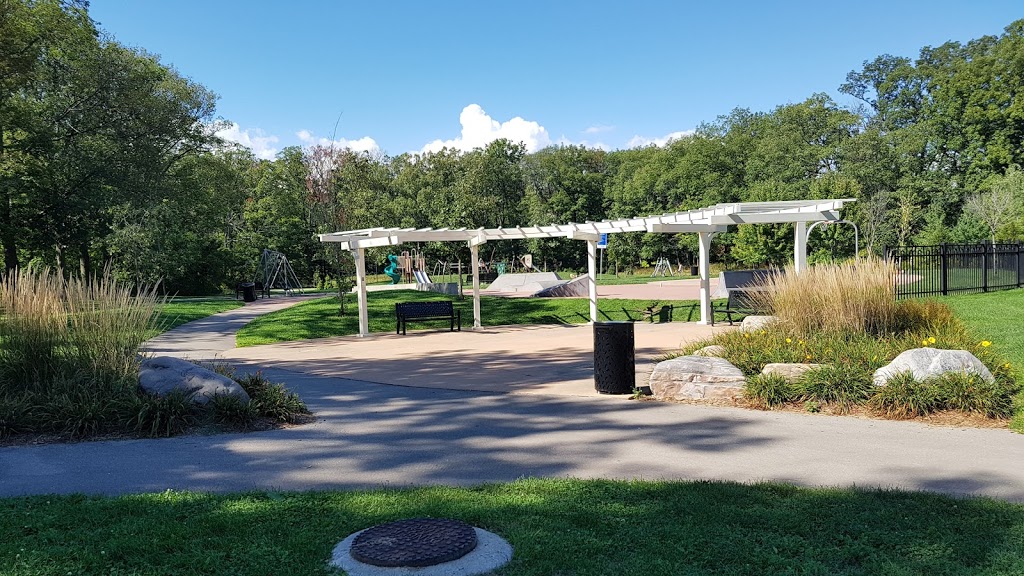 Mountainside Park | 2205 Mt Forest Dr, Burlington, ON L7P 1H8, Canada | Phone: (905) 335-7738