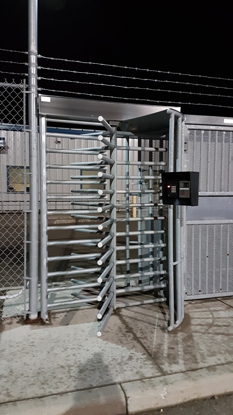 FedEx Ground Terminal | 1650 Wilton Grove Rd, London, ON N6N 0A4, Canada | Phone: (800) 463-3339
