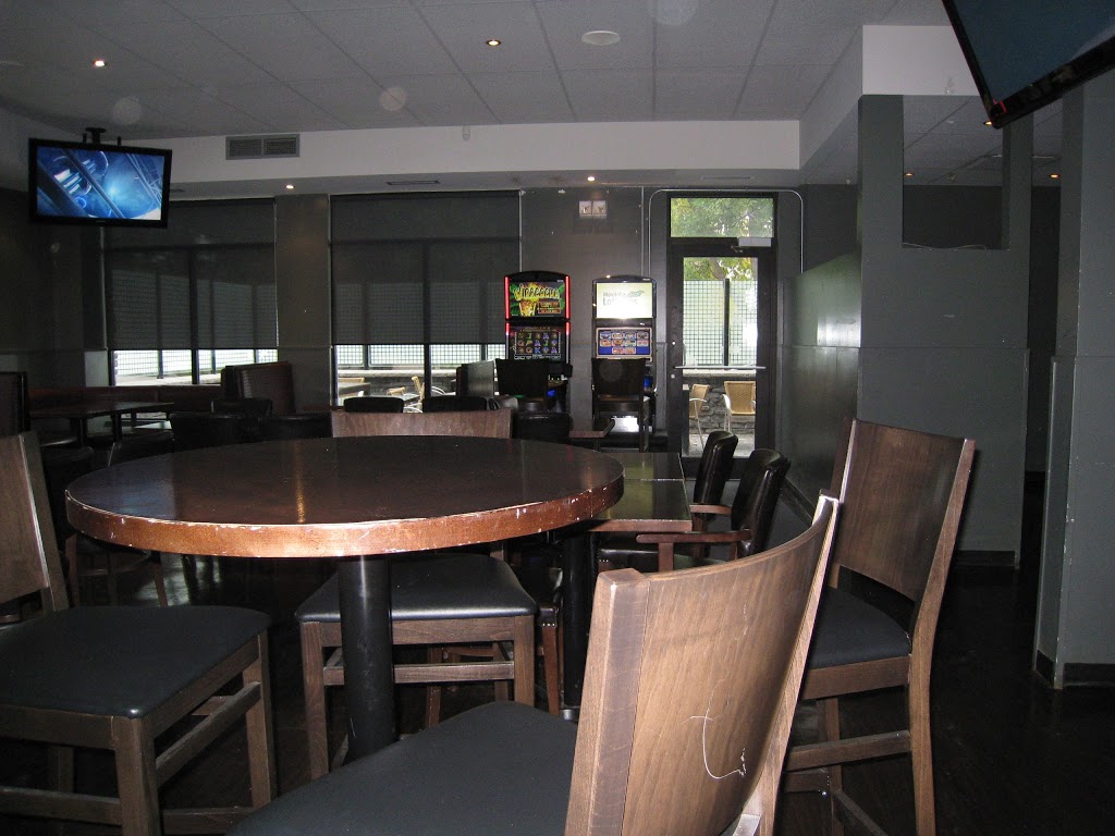 Arborg Hotel | 285 Main St, Arborg, MB R0C 0A0, Canada | Phone: (204) 376-5453