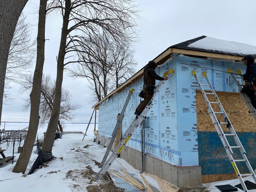 Gutter Gurus Inc | 18 Hutton Cres, Angus, ON L0M 1B6, Canada | Phone: (705) 424-4744