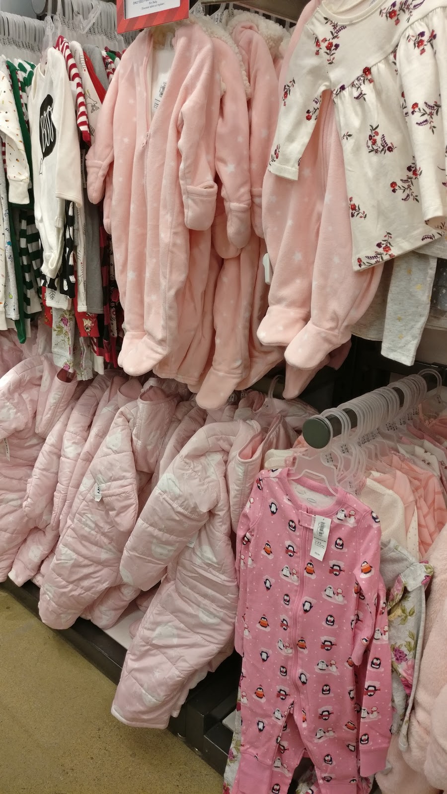Old Navy Outlet | 1 Bass Pro Mills Dr, Concord, ON L4K 5W4, Canada | Phone: (905) 760-2122