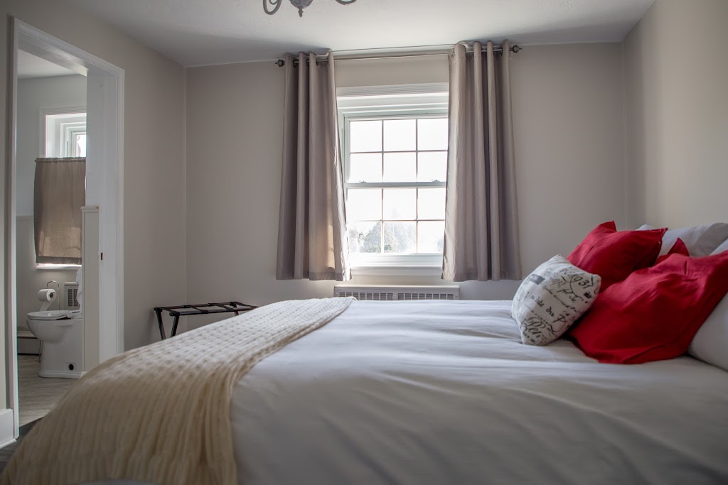 Auberge Québec Issime | 2797 Rue Hocquart, Jonquière, QC G7S 1X7, Canada | Phone: (581) 668-2862
