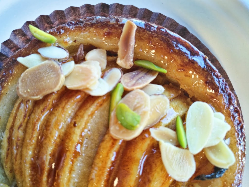 Francesca Italian Bakery & Delicatessen | 2 Invergordon Ave, Scarborough, ON M1S 2Y8, Canada | Phone: (416) 299-1174