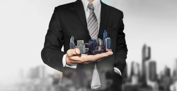 Wadhera Real Estates | 3 Copperfield Rd, Brampton, ON L6Z 0C7, Canada | Phone: (647) 517-3932