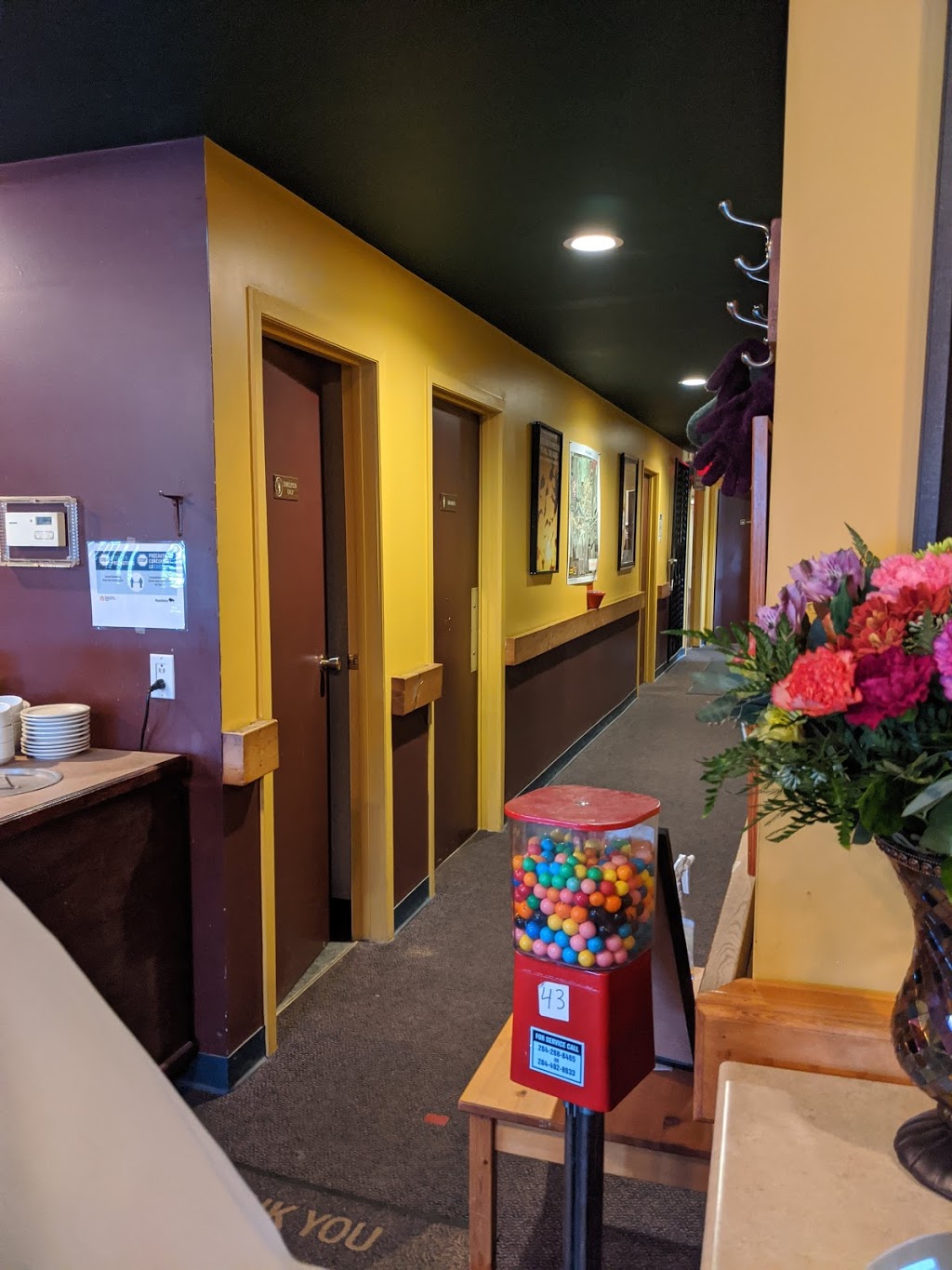 Zans Family Inn and Restaurant | Jct, MB-7 #68, Arborg, MB R0C 0A0, Canada | Phone: (204) 376-5255