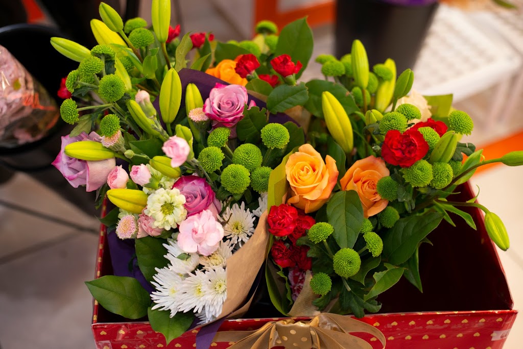 Friends Flowers | 32900 S Fraser Way #183, Abbotsford, BC V2S 5A1, Canada | Phone: (604) 859-4331