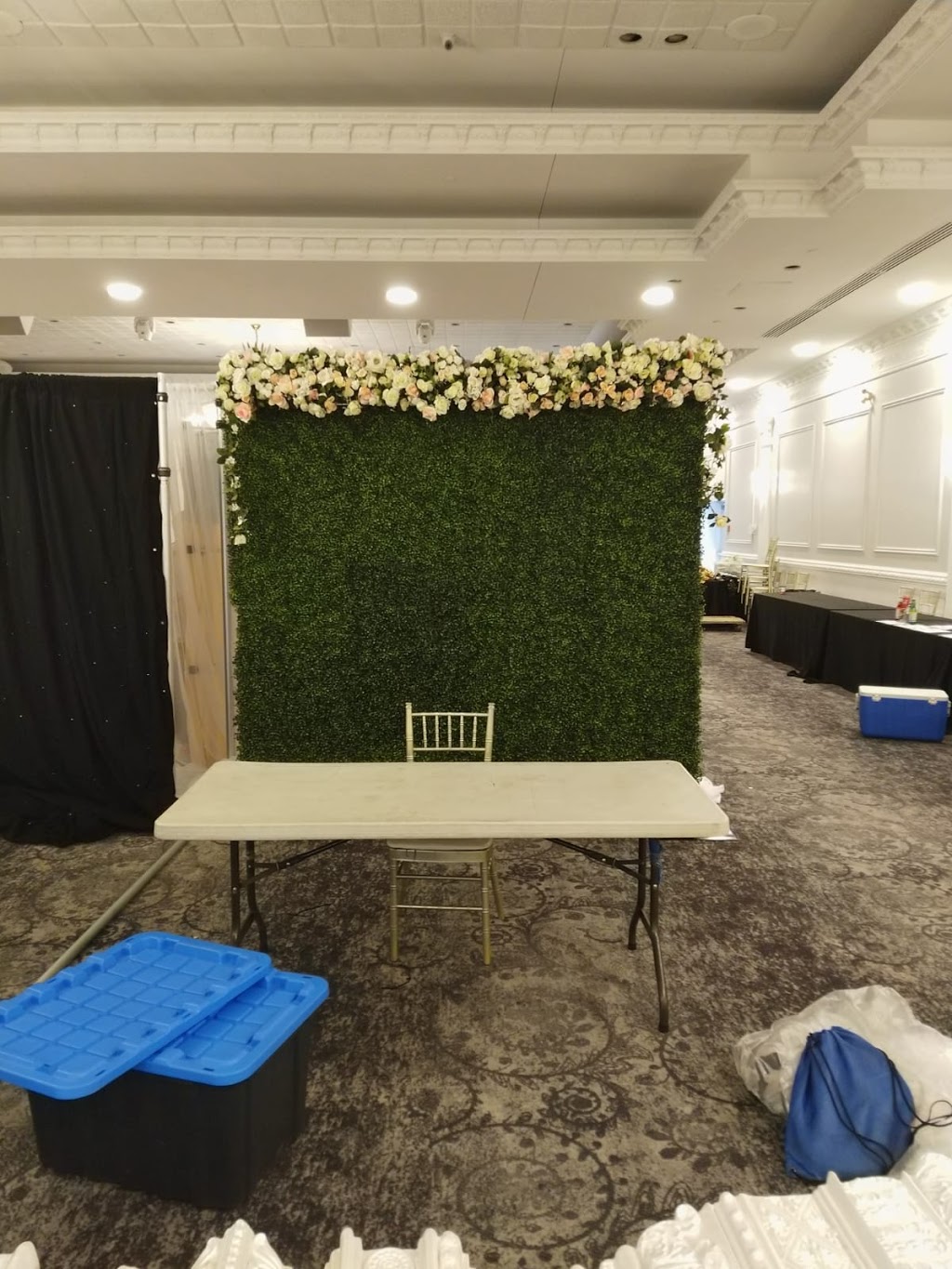 Floral Walls Canada - Flower Wall Rental | 67 Hawkins Dr, Guelph, ON N1L 1G6, Canada | Phone: (226) 780-3031