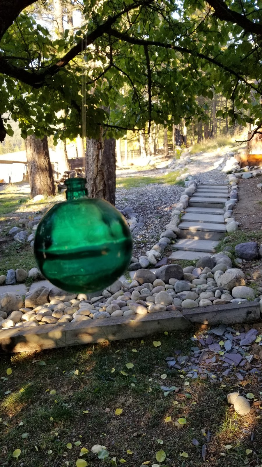 Soul Strength Hotel And Cabins | 4958 BC-93, Radium Hot Springs, BC V0A 1M0, Canada | Phone: (250) 688-4084