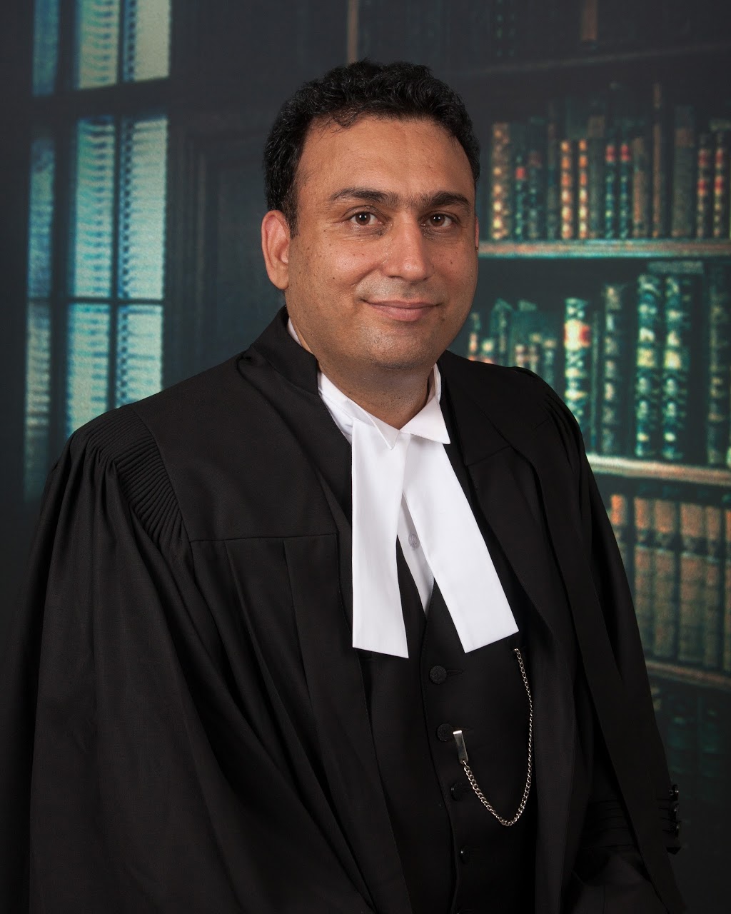MAKs Law Firm | 2233 Argentia Rd East Tower, #302, Mississauga, ON L5N 2X7, Canada | Phone: (647) 955-1681