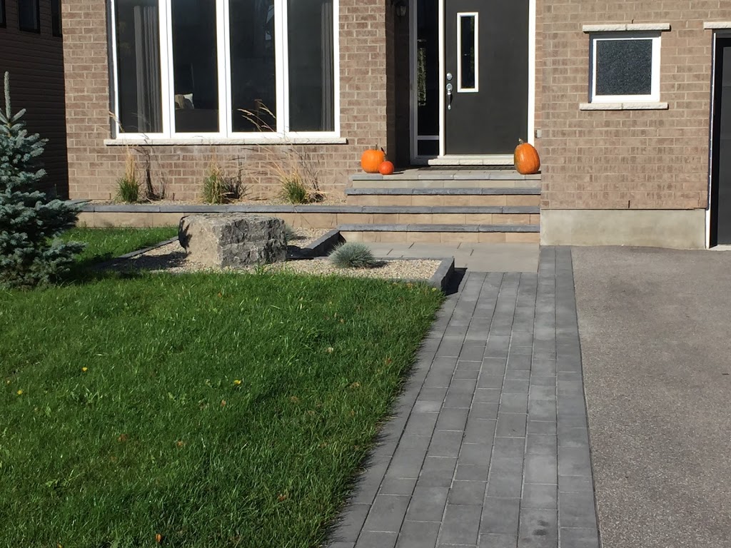 The Whole 9 Yards Landscaping Inc. | 303 Lipizzaner St, Stittsville, ON K2S 0X8, Canada | Phone: (613) 818-2380