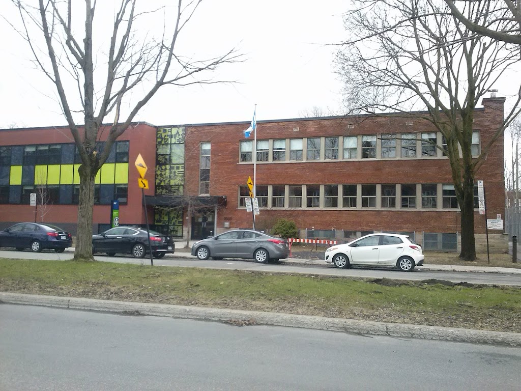 École primaire Ahuntsic - Annexe | 9900 Av. dAuteuil, Montréal, QC H3L 2K1, Canada | Phone: (514) 596-5147
