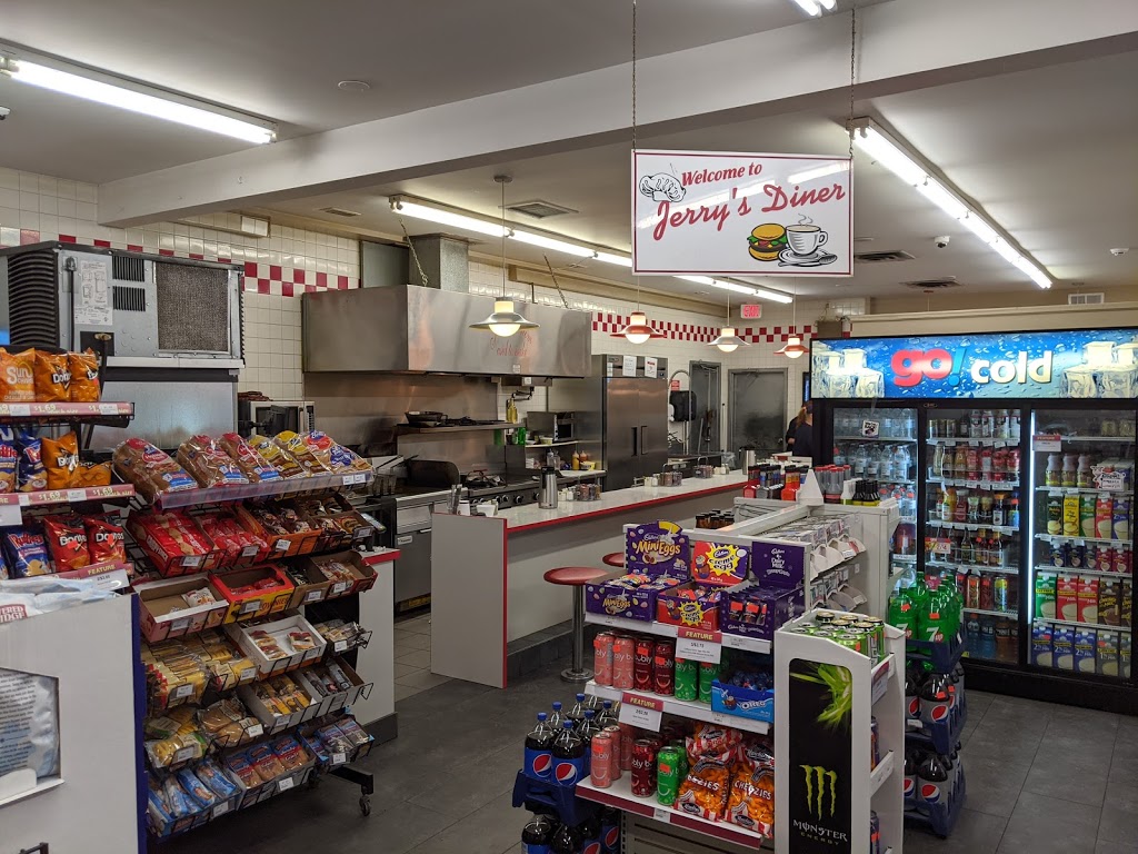 Jerrys diner | 2 North St, Bridgewater, NS B4V 2T1, Canada | Phone: (902) 543-6323