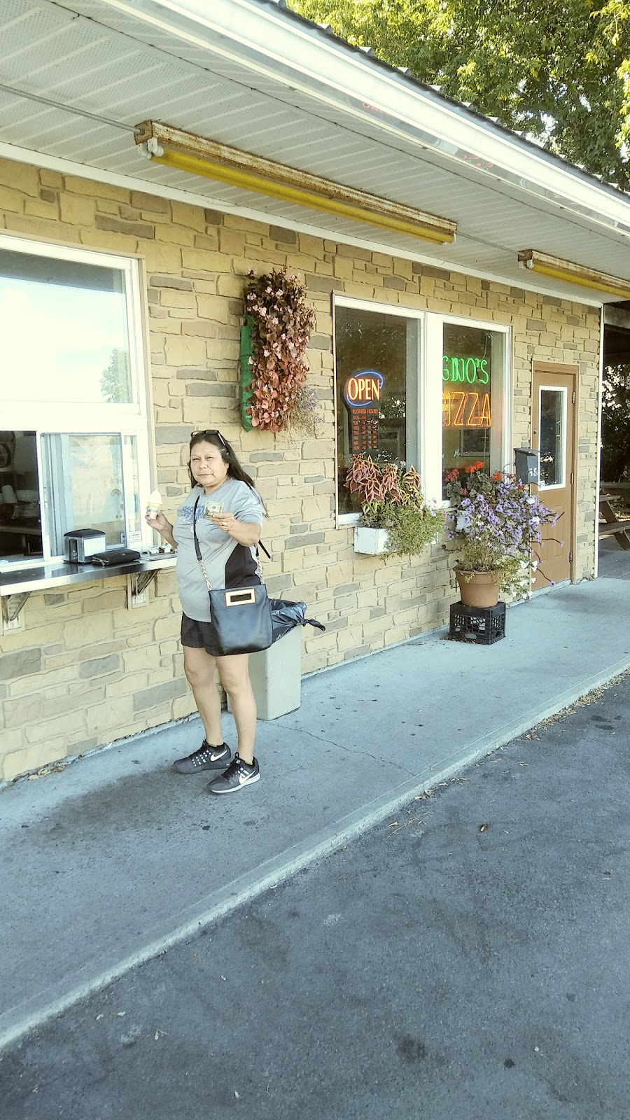 Ginos Pizza & Spaghetti House | 46 Lake St, Rouses Point, NY 12979, USA | Phone: (518) 297-3064
