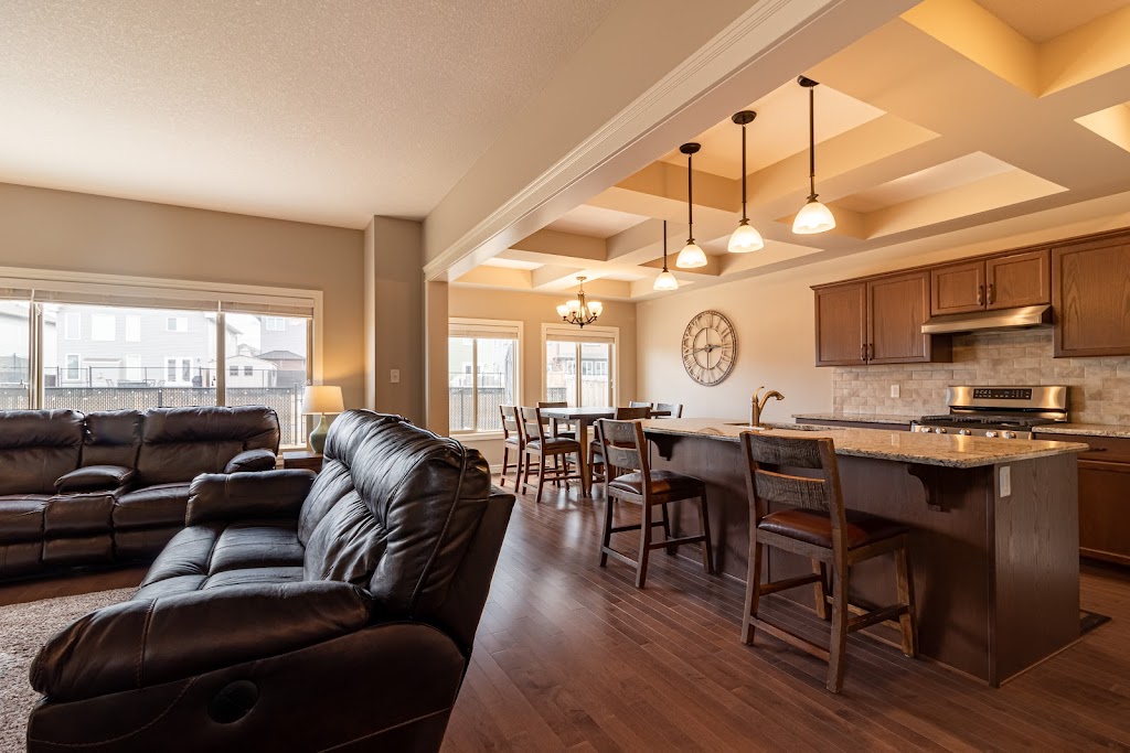 2 Percent Realty Edge Sherwood Park | 69 Cavan Crescent, Sherwood Park, AB T8H 2K6, Canada | Phone: (780) 667-7653