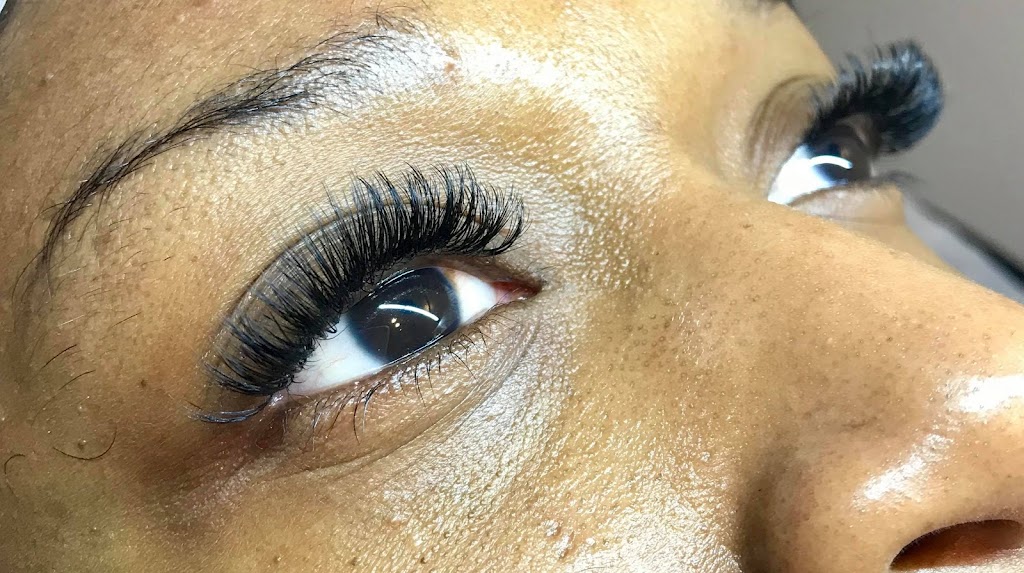 Pure Élégance Émilie / Styliste en extension de cils | 14005 Rue Brault, Mirabel, QC J7J 1K1, Canada | Phone: (450) 712-3338