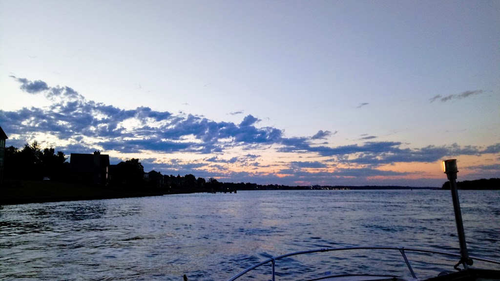 St Clair River Lodge | 3573 River Rd, East China, MI 48054, USA | Phone: (810) 329-2581