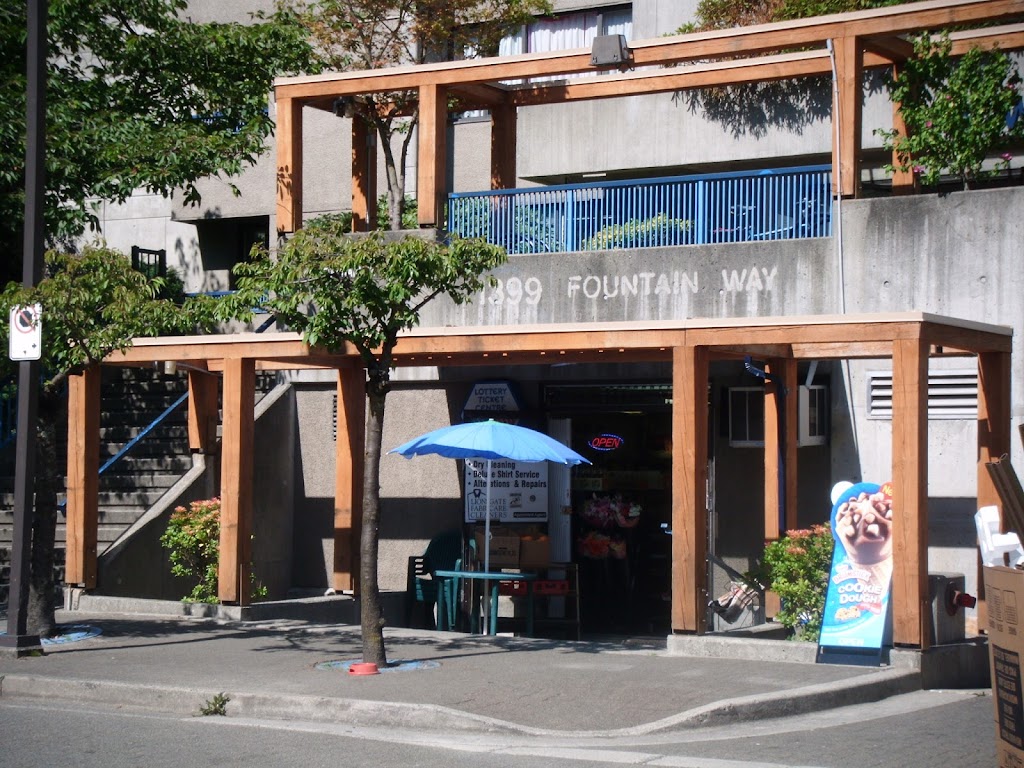 Deans Food Store | 1399 Fountain Way Ct, Vancouver, BC V6H 4E6, Canada | Phone: (604) 734-1233