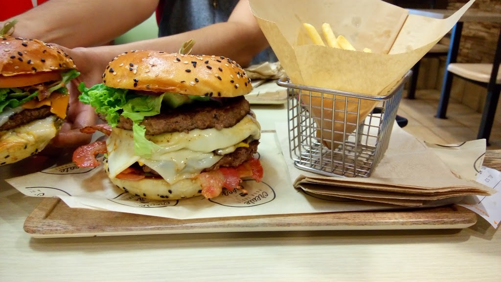 McDonalds | 261 Main St N, Exeter, ON N0M 1S3, Canada | Phone: (519) 235-4227