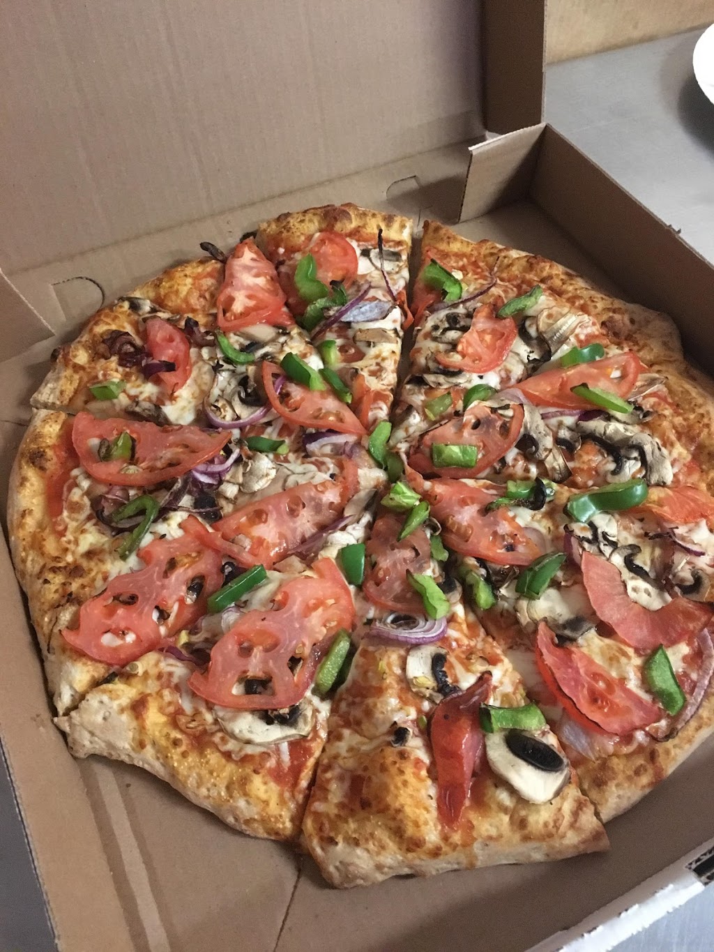Pizza Mamma Mia | 140 Main St, Erin, ON N0B 1T0, Canada | Phone: (519) 833-7272