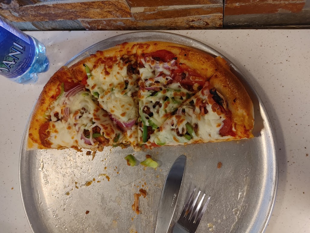 Maplewood Pizza | 101 Sunset Blvd SE, Turner Valley, AB T0L 2A0, Canada | Phone: (587) 534-2290