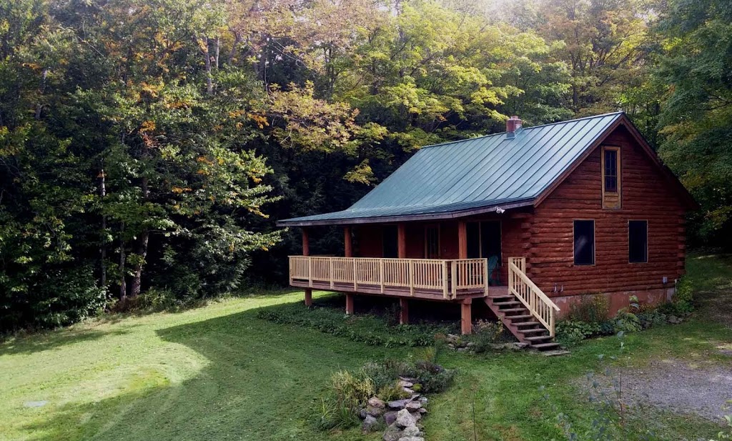 Rocklake Rentals | 151 Mistletoe Ln, Montgomery Center, VT 05471, USA | Phone: (802) 326-3171