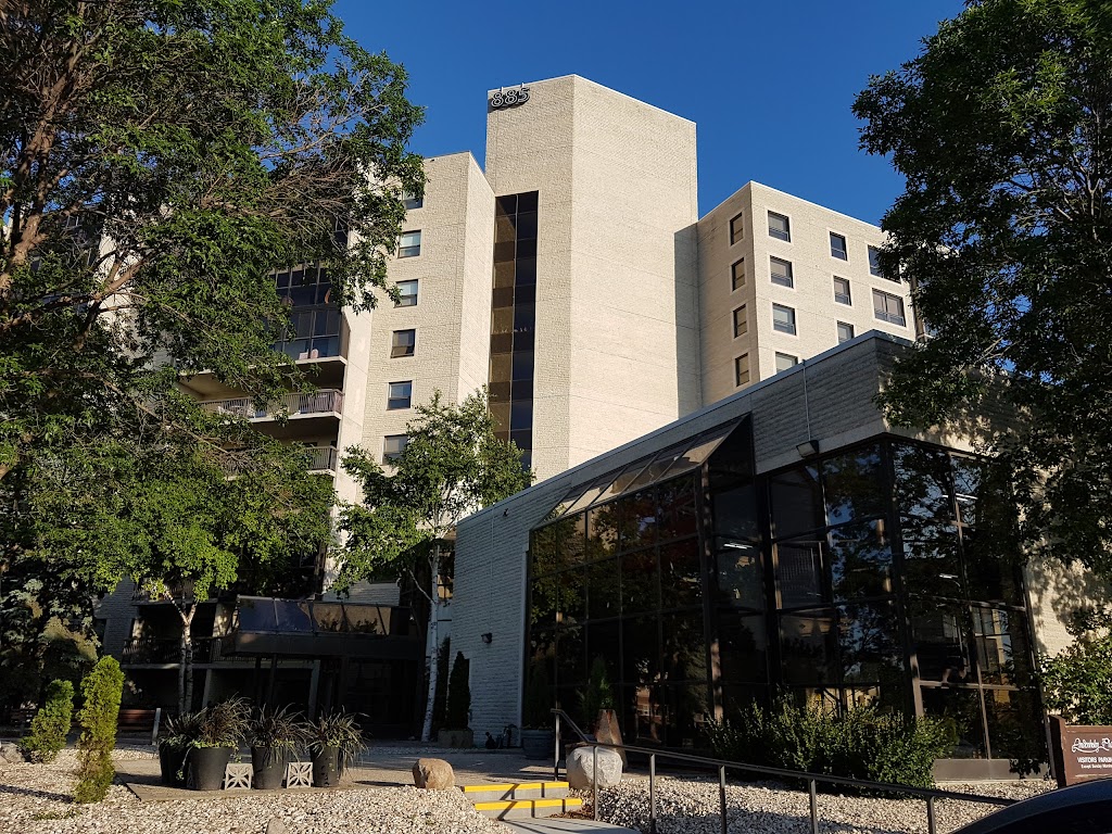 Lindenholm Place | 885 Wilkes Ave, Winnipeg, MB R3P 1B8, Canada | Phone: (204) 918-0712