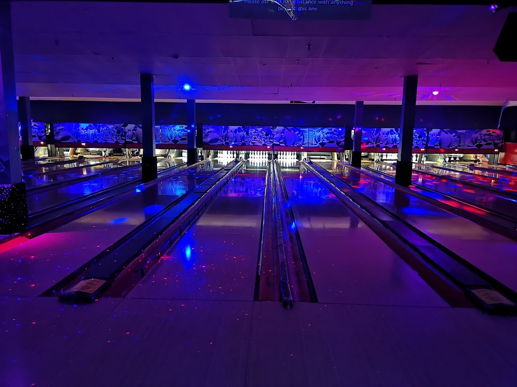 Kennedy Bowl | 2300 Lawrence Ave E, Scarborough, ON M1P 2R2, Canada | Phone: (416) 759-6181