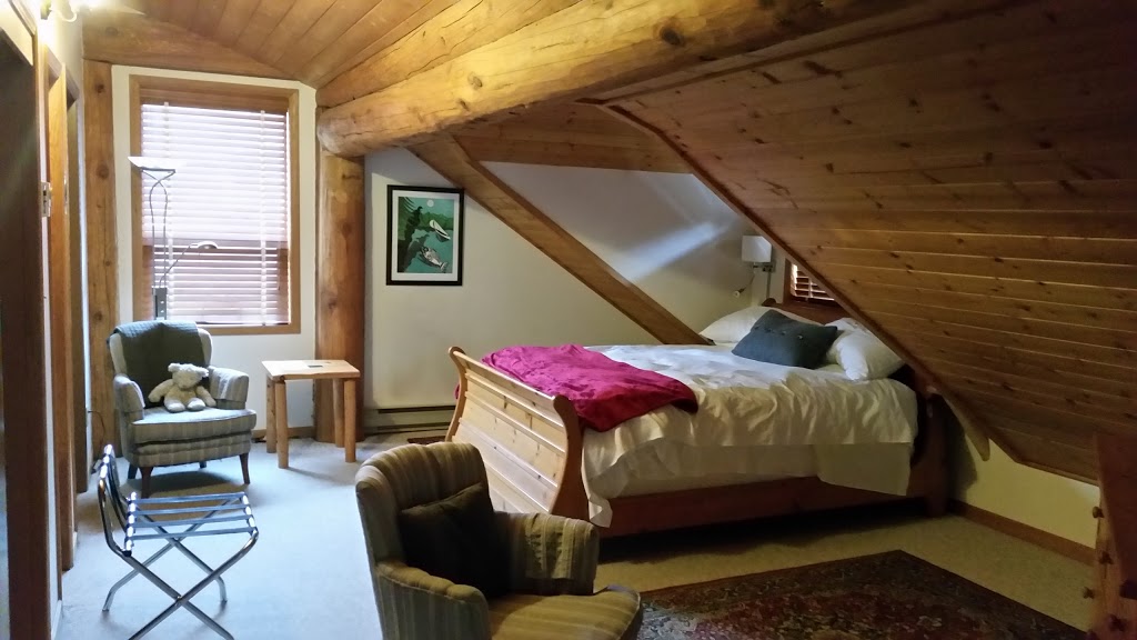 The Log House Inn | 1357 Elmwood Dr, Pemberton, BC V0N 2L0, Canada | Phone: (604) 894-6000