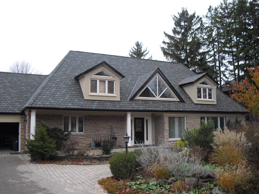 Vlads Roofing & Renovation Ltd | 30 Hawthorne Rd, Etobicoke, ON M9R 1P3, Canada | Phone: (647) 892-7400