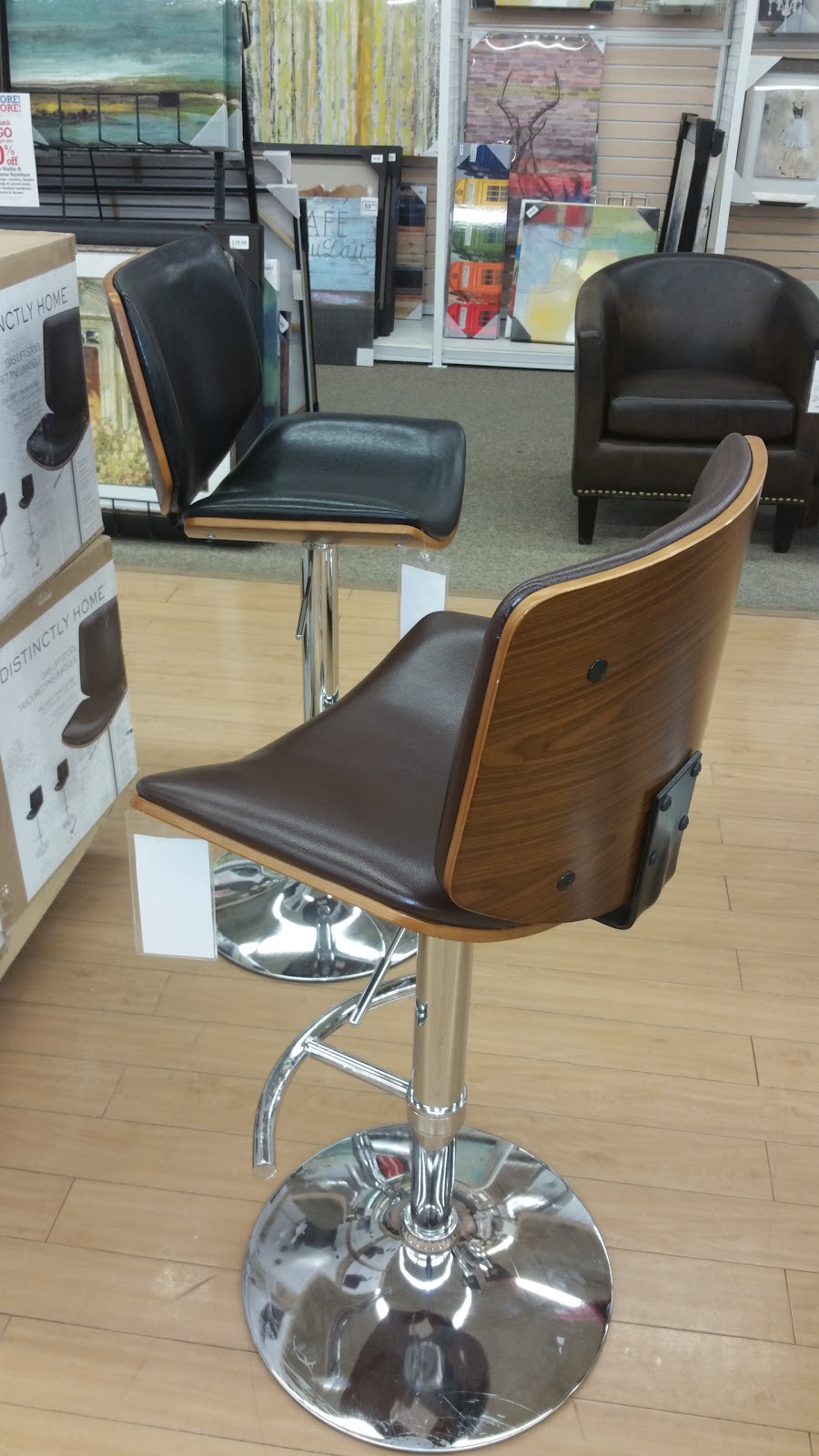 Home Outfitters | Richmond Square, 3915 51 St SW, Calgary, AB T3E 6N1, Canada | Phone: (403) 685-4394