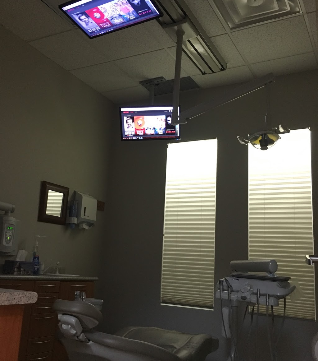 Mississauga Dental Arts | 350 Burnhamthorpe Rd E #2, Mississauga, ON L5A 3S5, Canada | Phone: (905) 286-1569
