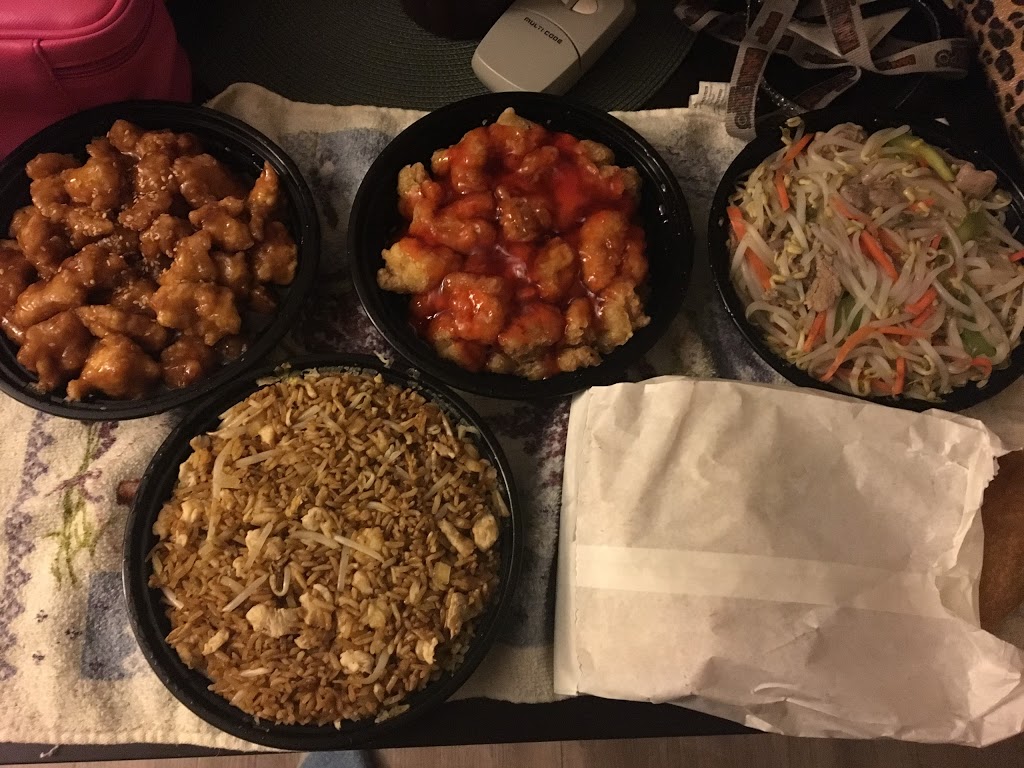 Lees Take Out & Delivery Service | 1825 Main St W, Hamilton, ON L8S 1H6, Canada | Phone: (905) 528-0095
