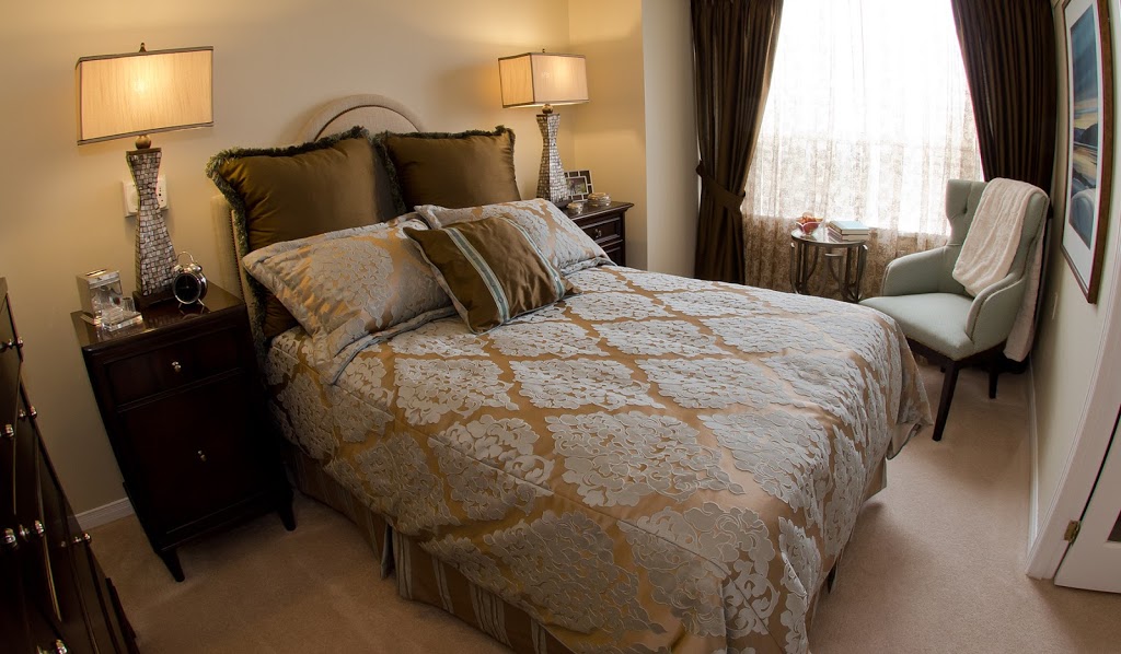 Revera The Beechwood | 1500 Rathburn Rd E, Mississauga, ON L4W 4L7, Canada | Phone: (905) 238-0800