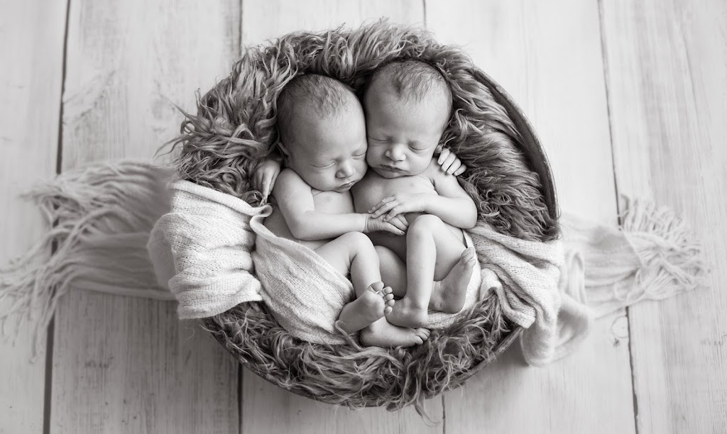 Mamique Photography | 3370 Rosemont Dr, Vancouver, BC V5S 2C9, Canada | Phone: (604) 568-2121