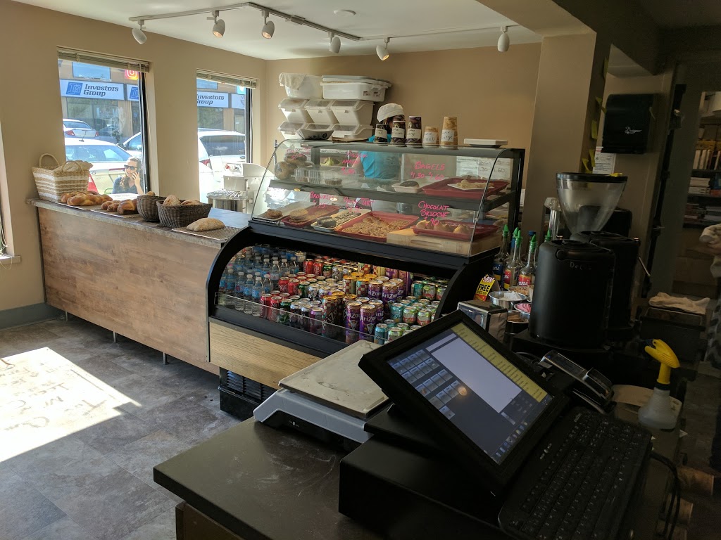 Mickaëls Café Librairie | 230 Kent St W #2, Lindsay, ON K9V 2Z2, Canada | Phone: (705) 341-4143